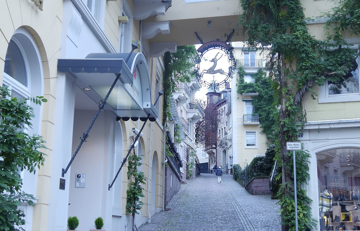 Bad Hotel zum Hirsch Baden-Baden